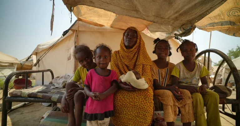 الجوع الشديد يهدد 14 مليوناً بعد خفض المساعدات الإنسانية الجوع الشديد يهدد 14 مليوناً بعد خفض المساعدات الإنسانية