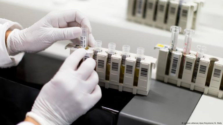 برلين ترصد مليار يورو لمكافحة الإيدز والسل والملاريا بالعالم – DW – 2025/10/12 برلين ترصد مليار يورو لمكافحة الإيدز والسل والملاريا بالعالم – DW – 2025/10/12