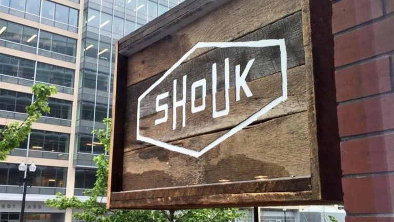 بسبب غزة.. اغلاق سلسلة مطاعم إسرائيلية شهيرة في واشنطن