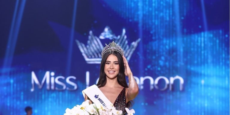 بيرلا حرب تتألق بحفل تتويجها ملكة جمال لبنان 2025.. وأناقة الحاضرات تسطع في هذا الحدث بيرلا حرب تتألق بحفل تتويجها ملكة جمال لبنان 2025.. وأناقة الحاضرات تسطع في هذا الحدث