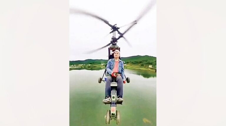 تحطم مروحية مؤثر صيني أثناء بث مباشر تحطم مروحية مؤثر صيني أثناء بث مباشر