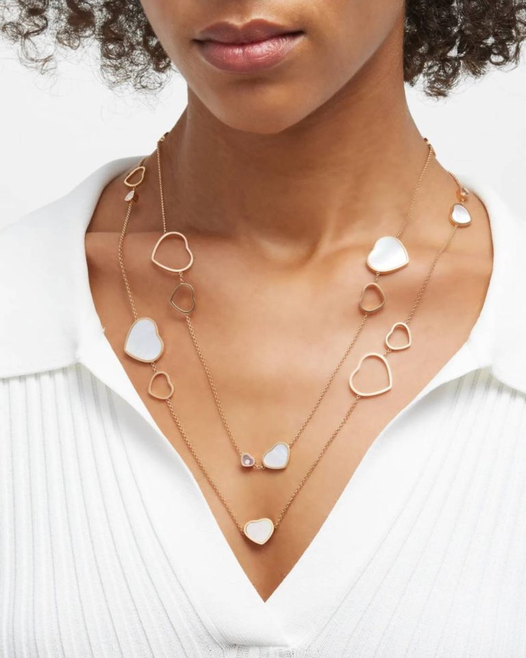 ساعات ومجوهرات
                        عرق اللؤلؤ... سر الأناقة الهادئة في مجوهرات خريف 2025
                        
                            13 تشرين الأول 2025