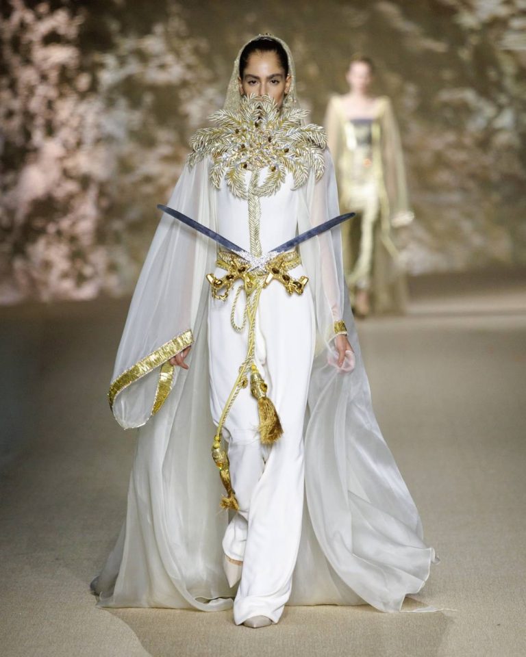 عروض أزياء
                        الرياض تتألق: افتتاح ساحر لـ"أسبوع الموضة" 2025 يجسد الفخامة والهوية
                        
                            17 تشرين الأول 2025