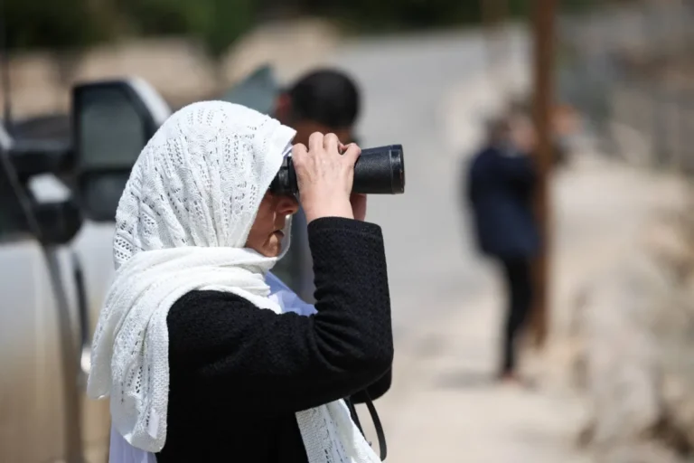 عشائر البدو ودروز السويداء… «مظلوميات» التاريخ والجغرافيا عشائر البدو ودروز السويداء... «مظلوميات» التاريخ والجغرافيا