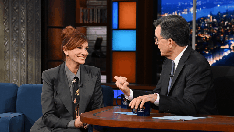Julia Roberts and Stephen Colbert on 'The Late Show.'