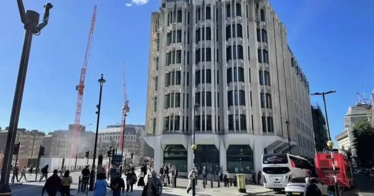 محكمة بريطانية تصادر مقر شركة النفط الإيرانية في لندن محكمة بريطانية تصادر مقر شركة النفط الإيرانية في لندن