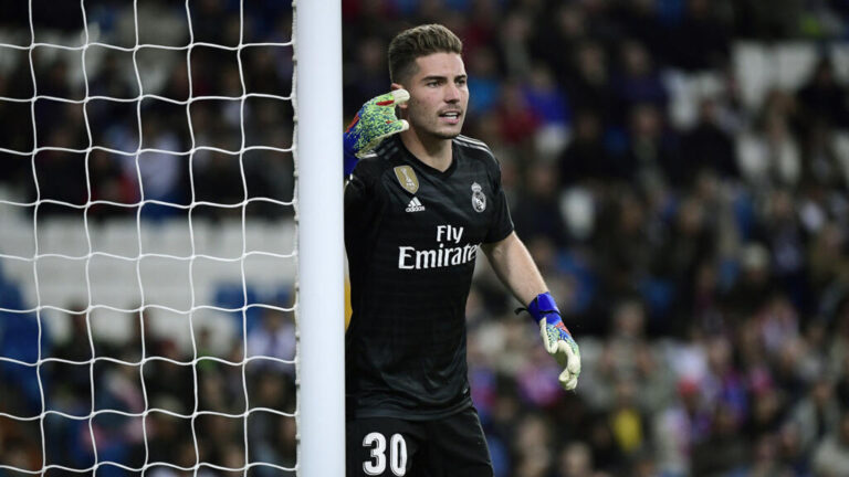 مدرب الجزائر بيتكوفيتش يستدعي لوكا نجل زين الدين زيدان لتعزيز منتخب ثعالب الصحراء مدرب الجزائر بيتكوفيتش يستدعي لوكا نجل زين الدين زيدان لتعزيز منتخب ثعالب الصحراء