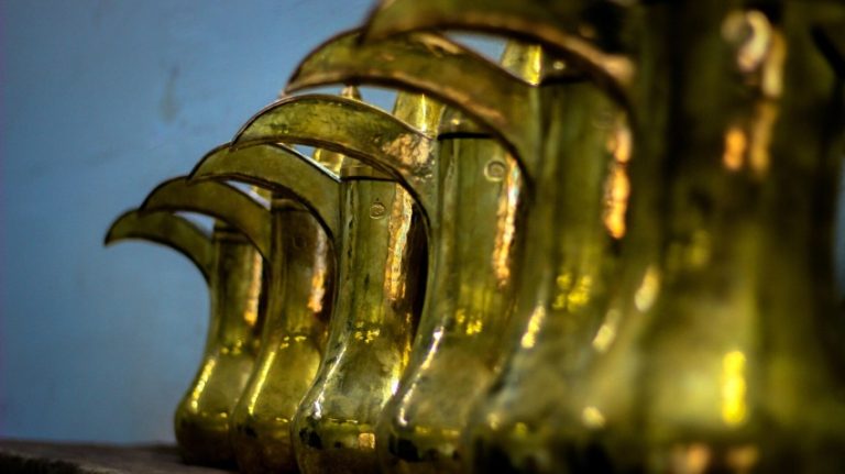 من النخوة إلى المليار والسياسة.. زمن “الشيوخ الجدد” يقوض هيبة العشيرة! » وكالة بغداد اليوم الاخبارية من النخوة إلى المليار والسياسة.. زمن "الشيوخ الجدد" يقوض هيبة العشيرة! » وكالة بغداد اليوم الاخبارية