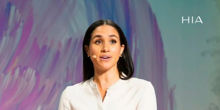 ميغان ماركل تفقد مزيداً من الوزن وأحدث إطلالاتها تبرز رشاقتها واختياراتها المعاصرة ميغان ماركل تفقد مزيداً من الوزن وأحدث إطلالاتها تبرز رشاقتها واختياراتها المعاصرة