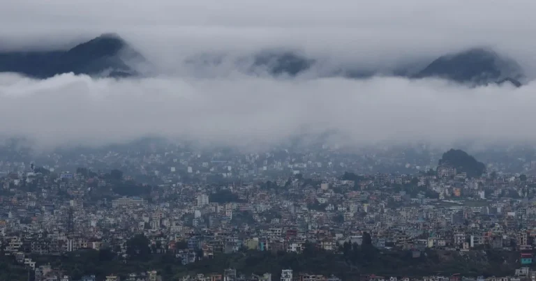 نيبال.. ضحايا جراء انهيارات أرضية وفيضانات بعد أمطار غزيرة