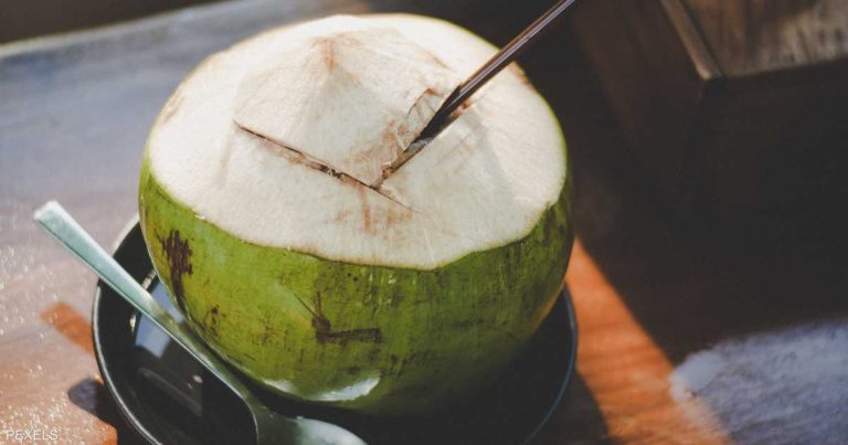 3 إضافات طبيعية تجعل كوب الماء أكثر قوة وفائدة