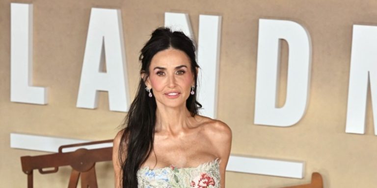 3 نجمات تنافسن في الأناقة الراقية والجرأة خلال احتفالهن بعروض أحدث أعمالهن الفنية.. نظرة على أسلوب كل منهن الاستثنائي