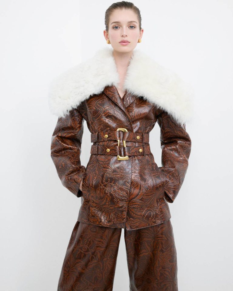 أزياء
لعاشقات الجلد… مجموعة مميزة من SCHIAPARELLI
26 تشرين الثاني 2025 أزياء
لعاشقات الجلد... مجموعة مميزة من SCHIAPARELLI
26 تشرين الثاني 2025