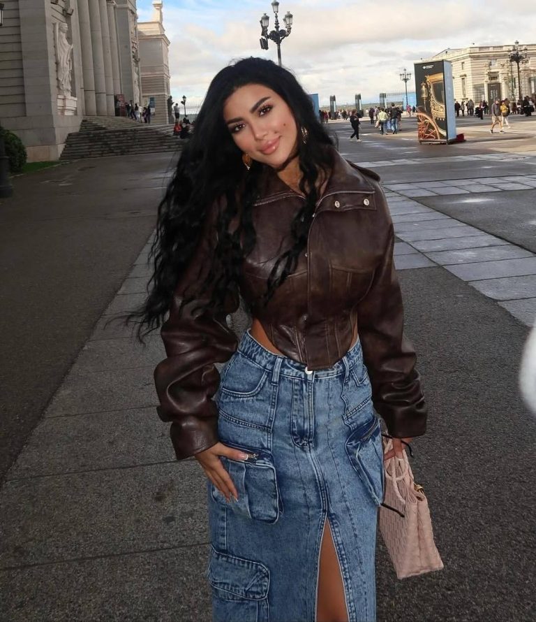 إطلالات النجوم
                        بين الجرأة والأنوثة... كارولين عزمي بجاكيت قصير وتنورة مفتوحة
                        
                            03 تشرين الثاني 2025