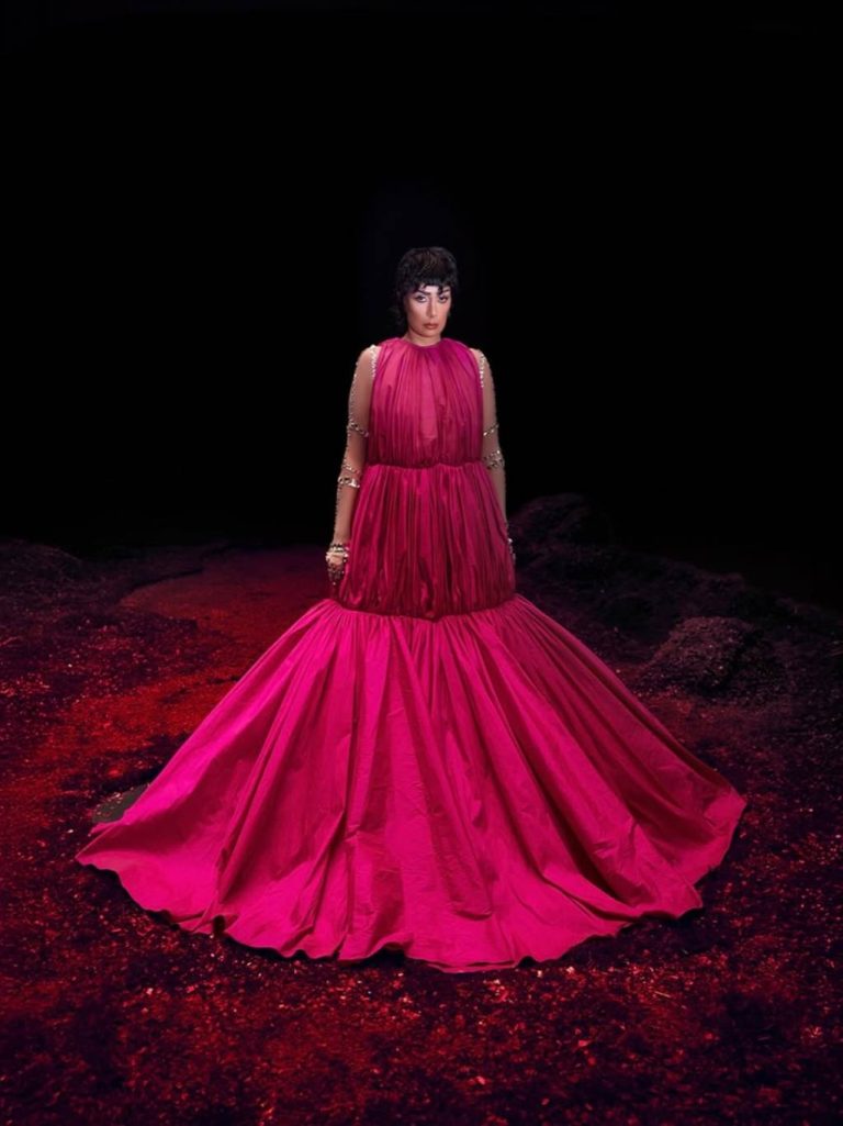 إطلالات النجوم
                        غادة عبد الرازق بإطلالة مسرحية لافتة
                        
                            22 تشرين الثاني 2025