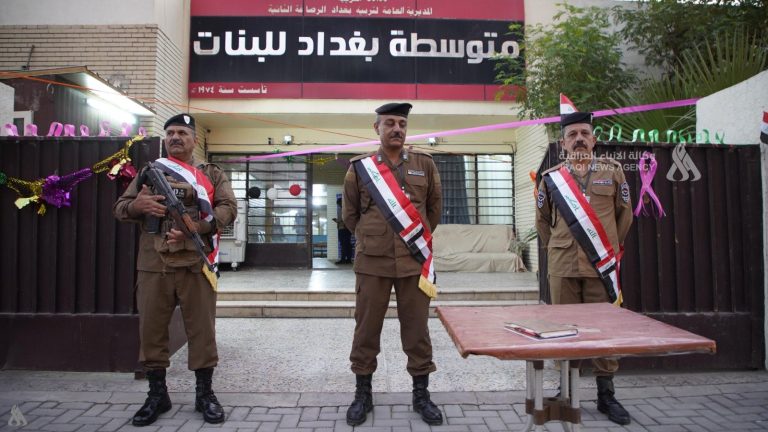 بالصور.. مراكز الاقتراع تفتح أبوابها لاستقبال الناخبين في عملية التصويت الخاص