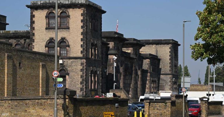 حكومة بريطانيا في حرج بعد الإفراج عن أكثر من 90 سجينا بالخطأ حكومة بريطانيا في حرج بعد الإفراج عن أكثر من 90 سجينا بالخطأ