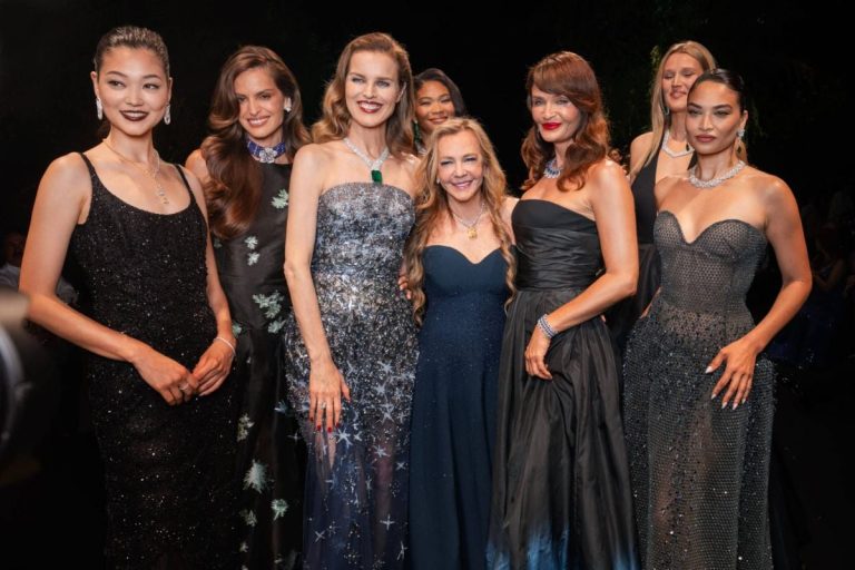 ساعات ومجوهرات
أبرز تصاميم Chopard لعام 2025… الاختلاف والتميّز
12 تشرين الثاني 2025 ساعات ومجوهرات
أبرز تصاميم Chopard لعام 2025... الاختلاف والتميّز
12 تشرين الثاني 2025