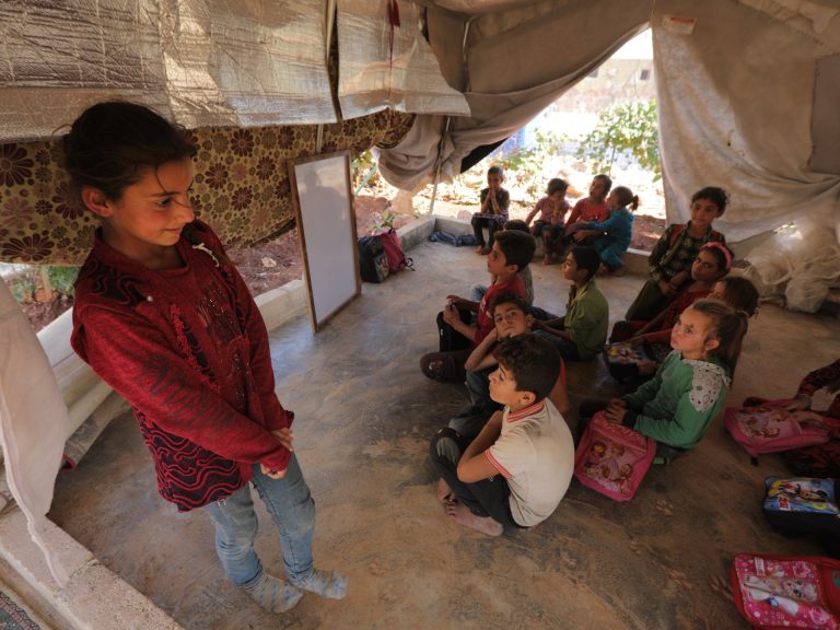 منظمة حقوقية تكشف معاناة الأطفال بسوريا وتدعو لإطار قانوني يحميهم | أخبار