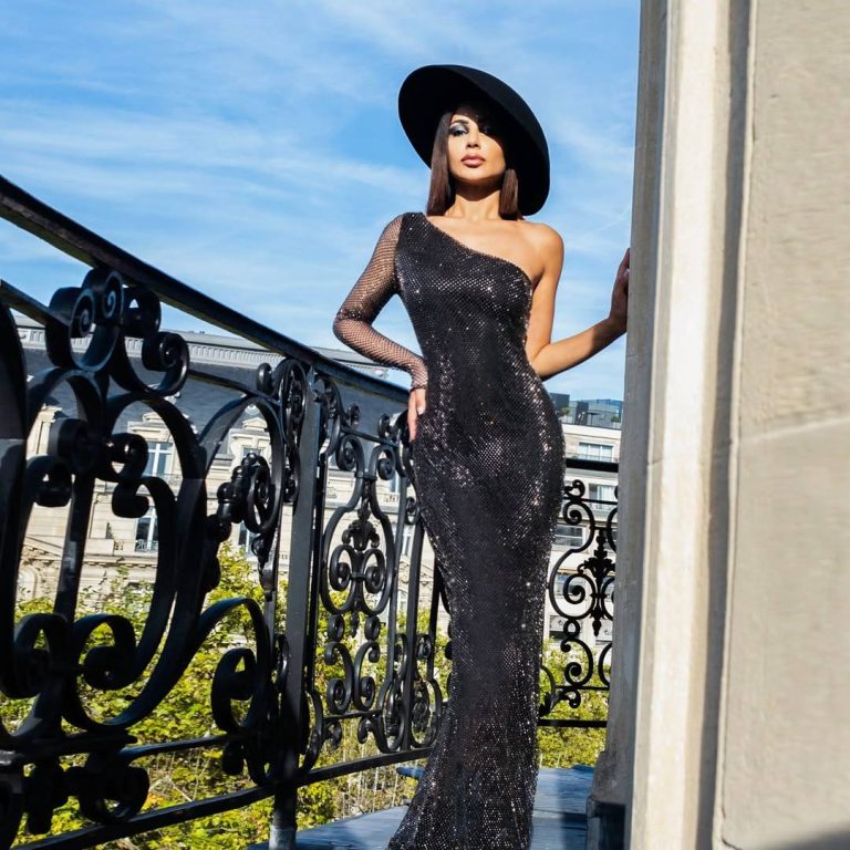 إطلالات المشاهير
مهيرة عبد العزيز تتألق بالأسود البرّاق… أناقة لا تخطئ
02 كانون الأول 2025 إطلالات المشاهير
مهيرة عبد العزيز تتألق بالأسود البرّاق… أناقة لا تخطئ
02 كانون الأول 2025