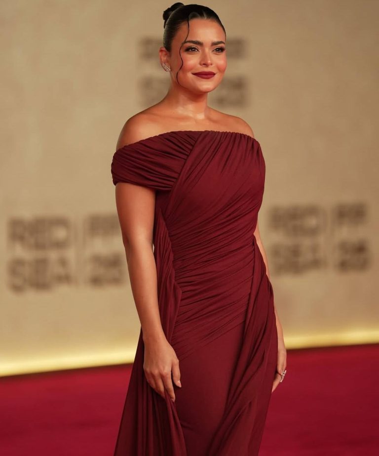 إطلالات النجوم
إطلالات النجمات في مهرجان البحر الأحمر.. الفخامة والجمال
06 كانون الأول 2025 إطلالات النجوم
إطلالات النجمات في مهرجان البحر الأحمر.. الفخامة والجمال
06 كانون الأول 2025