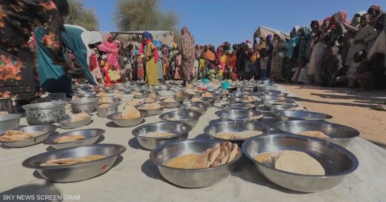 التكايا.. شريان حياة للسودانيين وسط الحرب التكايا.. شريان حياة للسودانيين وسط الحرب