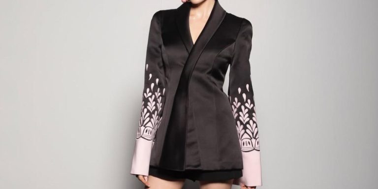 اللون الأسود حليف سينتيا صموئيل في 2025.. والبساطة أسلوبها المفضل للتعبير عن أناقتها