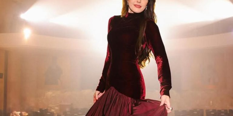 حصاد أناقة عبير نعمة في الـ 2025: خيارات متنوعة بين الكلاسيكية والعصرية