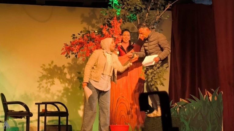 "صديقتي الشجرة".. مسرحية للأطفال تعزّز القيم البيئية والإنسانية