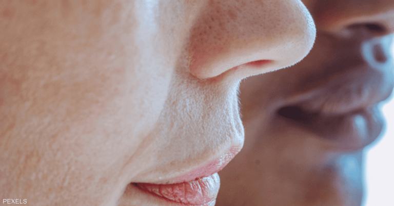 فقدان حاسة الشم.. علامة مبكرة لأكثر من 100 مرض خطير فقدان حاسة الشم.. علامة مبكرة لأكثر من 100 مرض خطير