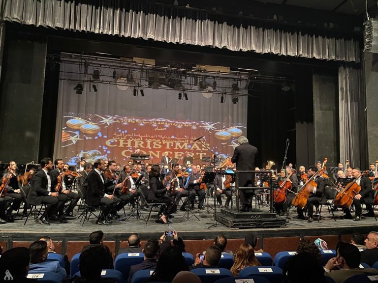 في بغداد.. الفرقة السمفونية تعزف للكريسمس وتصنع ليلة من الجمال