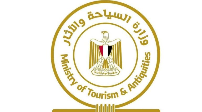 مصر تنفي رفع رسوم تأشيرة الدخول إلى البلاد مصر تنفي رفع رسوم تأشيرة الدخول إلى البلاد