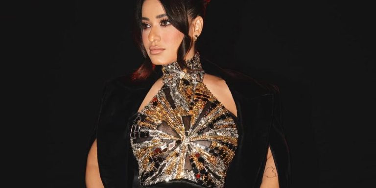 أجمل إطلالات رحمة رياض في ختام "ذا فويس".. أزياء رسمت هويتها بلمسات من التجدد والجرأة