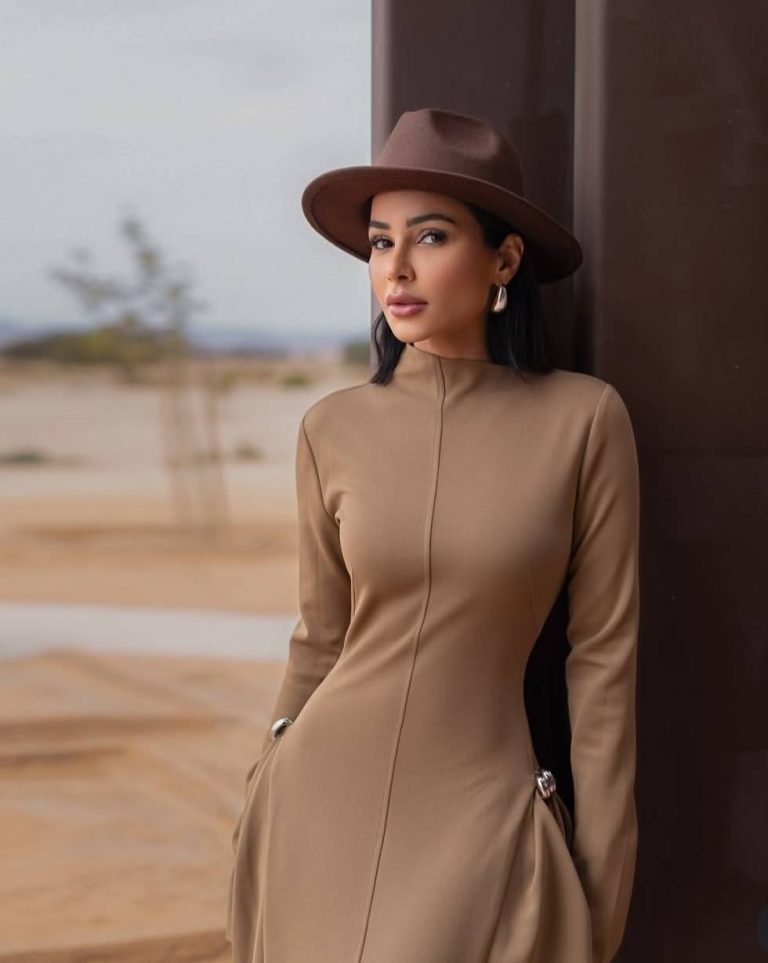 إطلالات المشاهير
                        مهيرة عبد العزيز بإطلالة مونوكرومية ناعمة
                        
                            04 كانون الثاني 2026