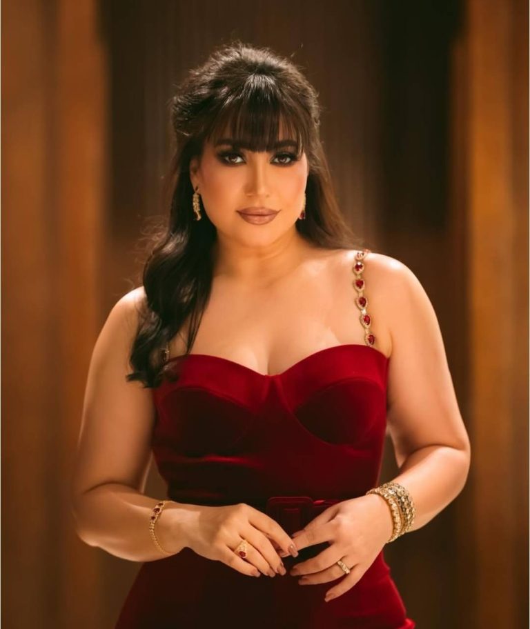 إطلالات النجوم
                        تفاعل كبير مع إطلالة بوسي الجريئة بجمبسوت ضيق
                        
                            04 كانون الثاني 2026