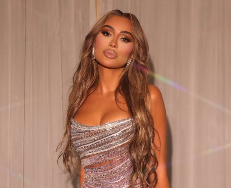 إطلالات النجوم
مايا دياب تفاجئ الجميع بفستانها الجريء وبتغيير لون شعرها
04 كانون الثاني 2026 إطلالات النجوم
مايا دياب تفاجئ الجميع بفستانها الجريء وبتغيير لون شعرها
04 كانون الثاني 2026