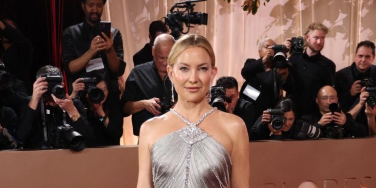 القوا نظرة على أحدث إطلالات النجمات المرشحات لأوسكار أفضل ممثلة رئيسية.. كيت هدسون وإيما ستون بالمقدمة القوا نظرة على أحدث إطلالات النجمات المرشحات لأوسكار أفضل ممثلة رئيسية.. كيت هدسون وإيما ستون بالمقدمة