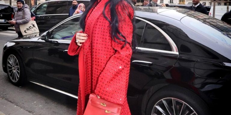 النجمات العرب يتألقن بإطلالات لافتة في أسبوع الموضة الباريسي وهيفاء وهبي تتصدر المشهد