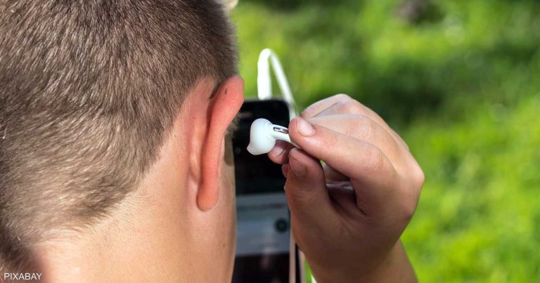 عادة غذائية “يومية” تخفف خطر طنين الأذن عادة غذائية "يومية" تخفف خطر طنين الأذن