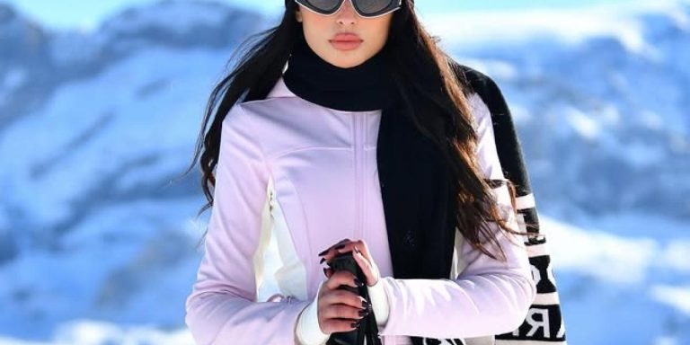 لما العقيل تُعيد تعريف إطلالات التزلج بأسلوب عصري وأنيق.. استلهمي منها