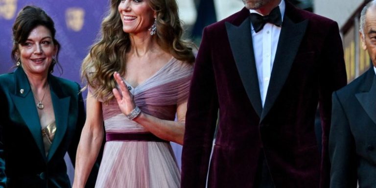 أفضل إطلالات النجمات على السجادة الحمراء في حفل بافتا 2026 وكيت ميدلتون تتصدر الأضواء