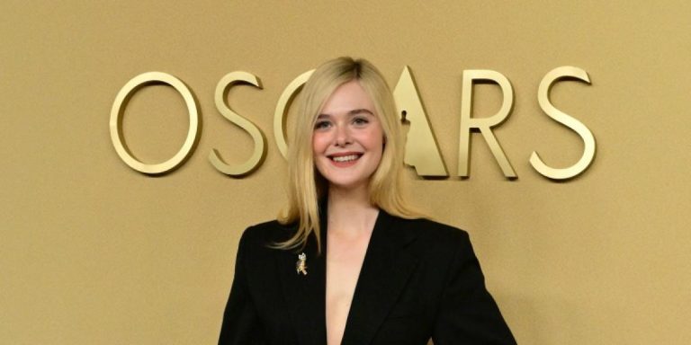 الأناقة الكلاسيكية تسيطر على إطلالات النجمات في حفل ما قبل الأوسكار والأسود يتصدر.. بالصور