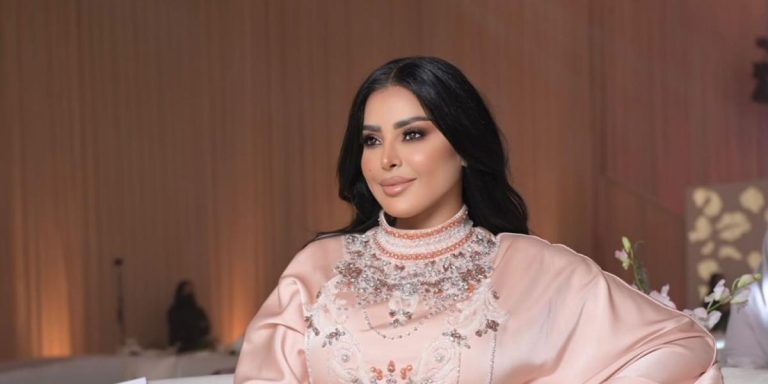 بالتزامن مع نجاحها للموسم الثالث في "جاك العلم".. تعلمي من أسلوب ريم عبد الله اختيار أجمل إطلالاتك الرمضانية