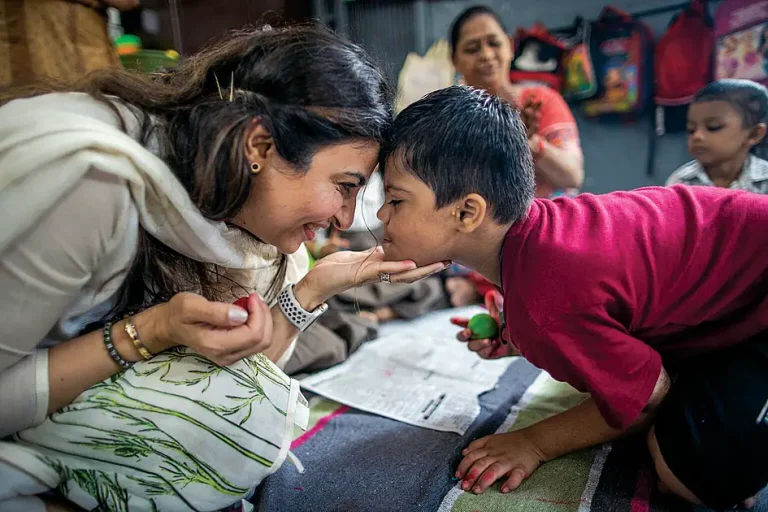 تعمل مبادرة "Art Be a Part" التي تتخذ من دبي مقراً لها على تحويل الإبداع إلى حركة من أجل التغيير