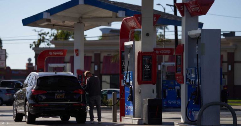 حرب إيران تقفز بديزل أميركا فوق 4 دولارات للغالون النفط - الصين