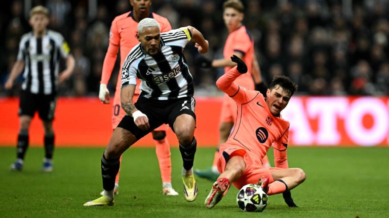 دوري أبطال أوروبا: بايرن مونيخ وأتلتيكو مدريد يحققان فوزين عريضين ويقتربان من ربع النهائي