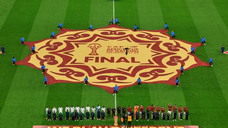 غضب في دكار وفرح مشوب بالحذر في الرباط… قرار "الكاف" حول لقب أمم أفريقيا يشعل مشاعر متناقضة