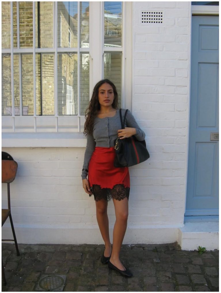 كنزي عمرو دياب بثلاث إطلالات جريئة بين الدانتيل والشفّاف والبطن المكشوف كنزي عمرو دياب بثلاث إطلالات جريئة بين الدانتيل والشفّاف والبطن المكشوف