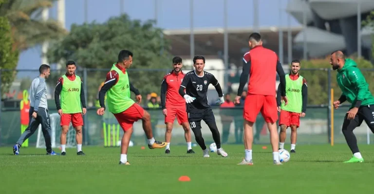 معسكر تدريبي في إسبانيا يسبق رحلة المكسيك وأرنولد يضع خطة اعداد جديدة للمنتخب معسكر تدريبي في إسبانيا يسبق رحلة المكسيك وأرنولد يضع خطة اعداد جديدة للمنتخب