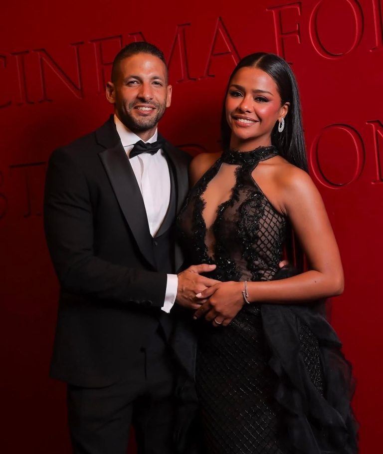 أسماء أبو اليزيد تعلن بصور عفوية عن حملها بطفلها الأول